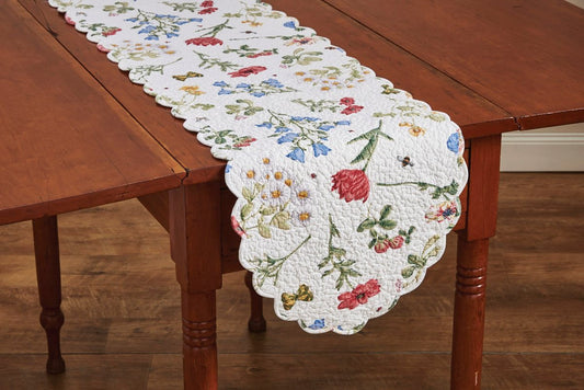 Quilted Wildflower Table Runner with Scalloped Edge